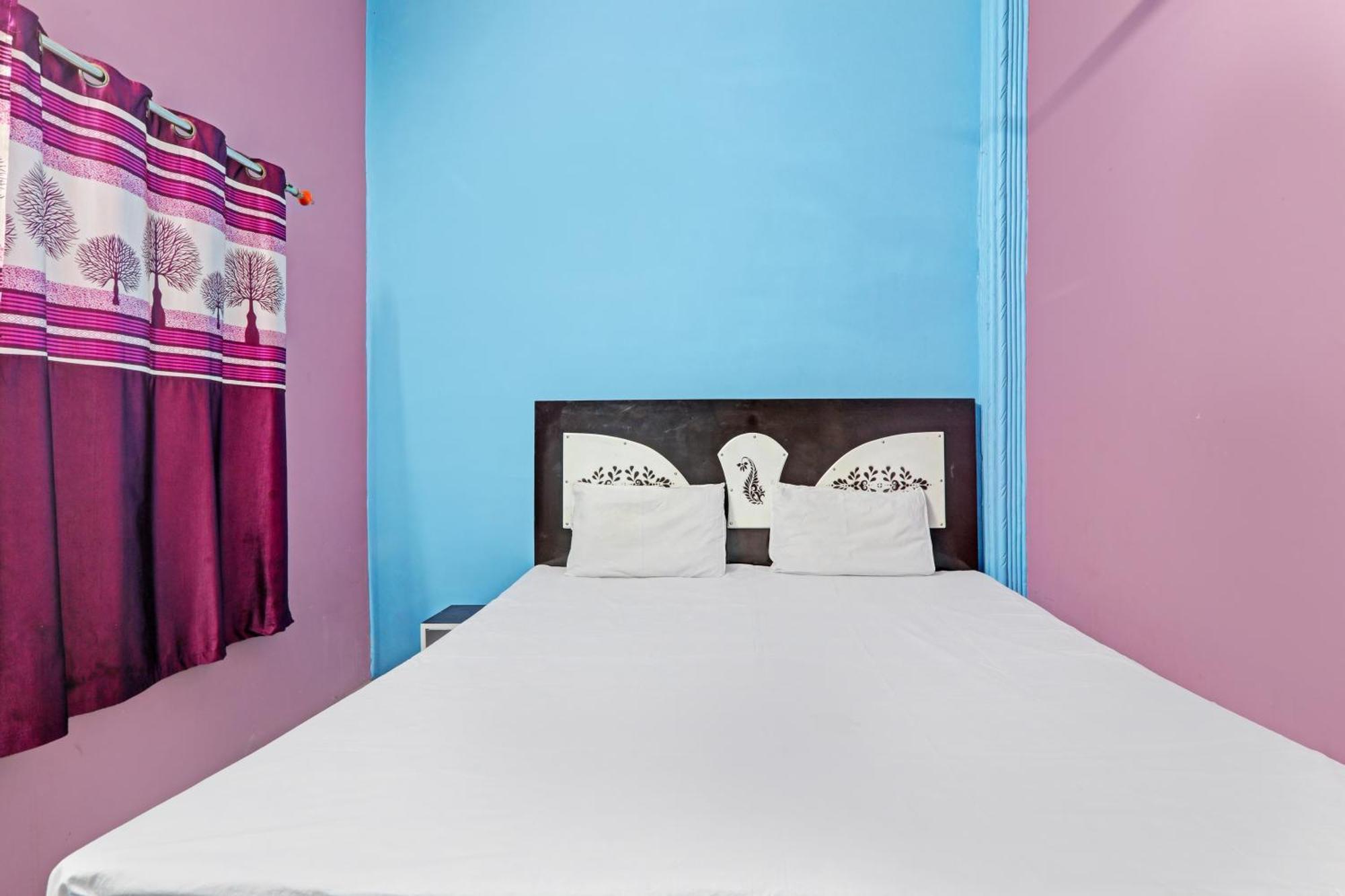 Hotel O Home Om Marriage Hall Ayodhya Buitenkant foto