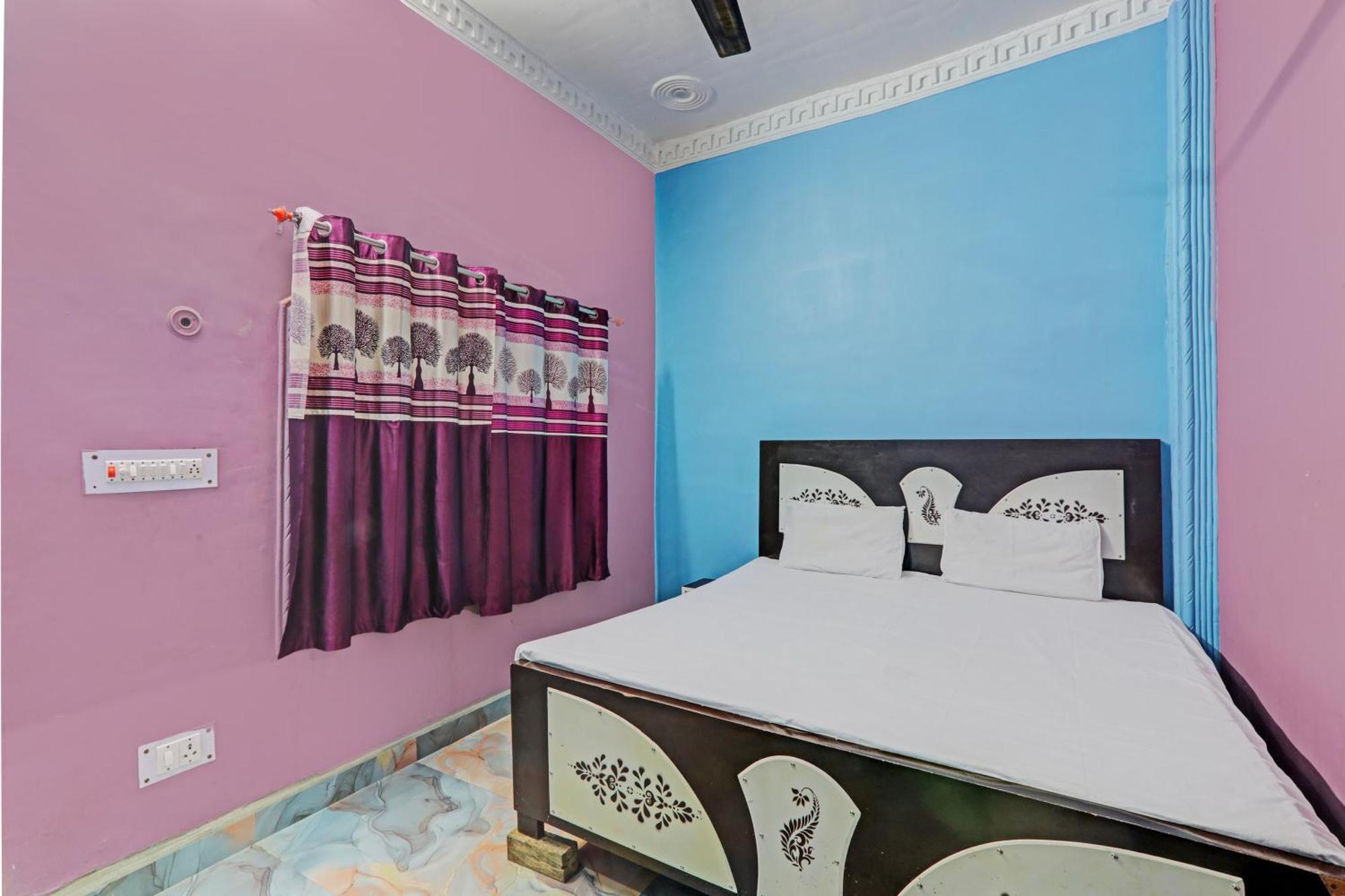Hotel O Home Om Marriage Hall Ayodhya Buitenkant foto