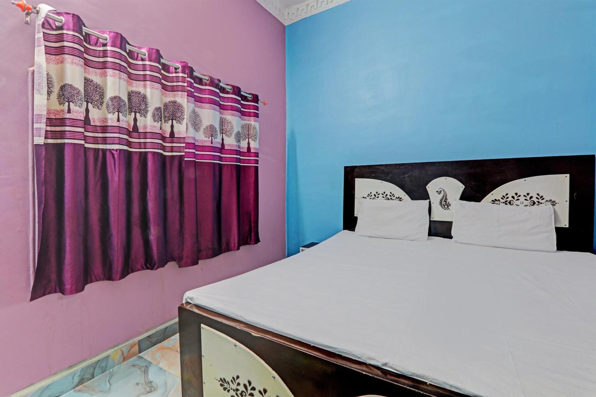 Hotel O Home Om Marriage Hall Ayodhya Buitenkant foto