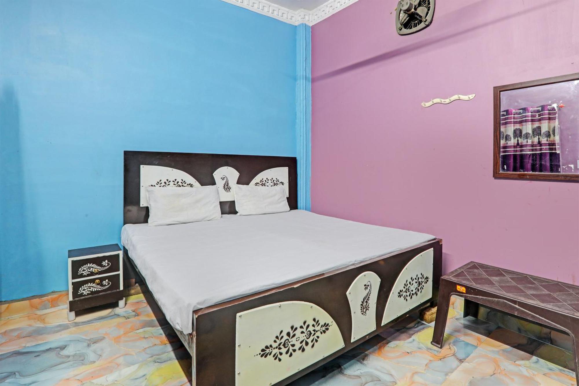 Hotel O Home Om Marriage Hall Ayodhya Buitenkant foto