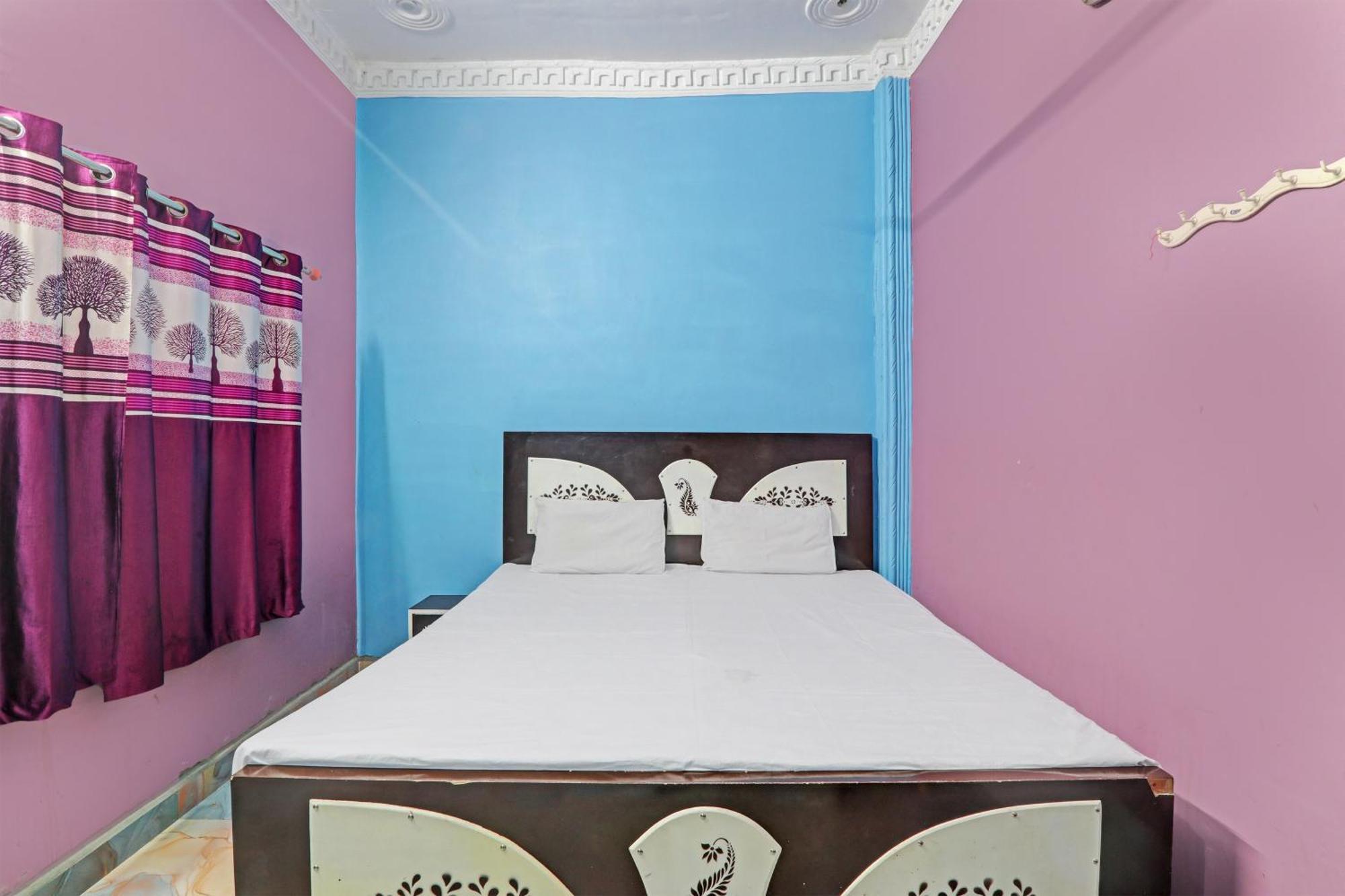 Hotel O Home Om Marriage Hall Ayodhya Buitenkant foto