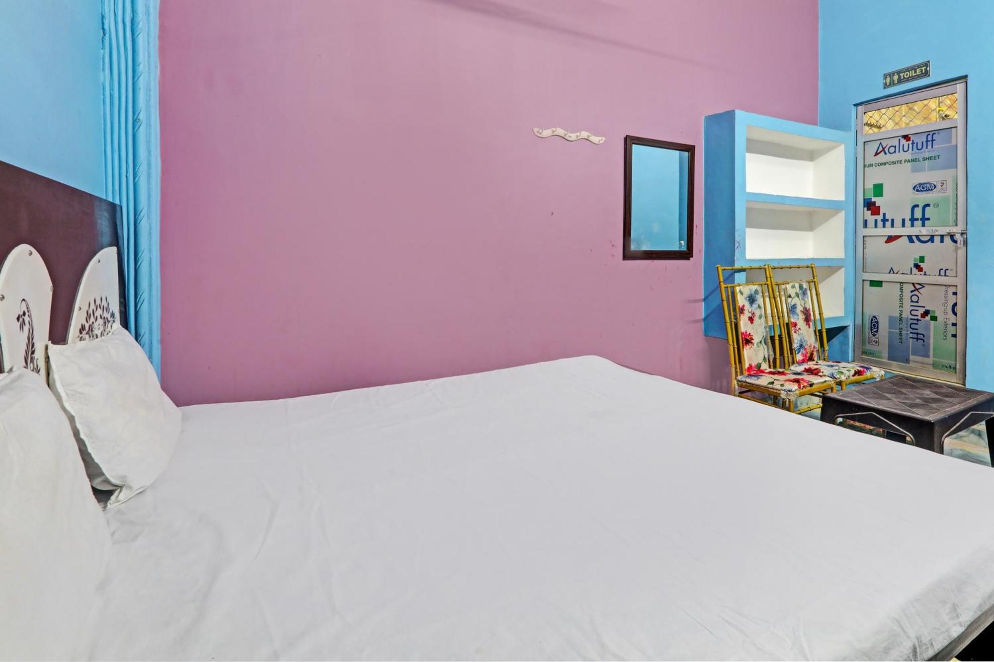 Hotel O Home Om Marriage Hall Ayodhya Buitenkant foto