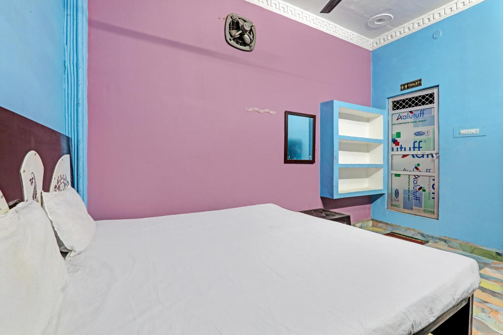 Hotel O Home Om Marriage Hall Ayodhya Buitenkant foto